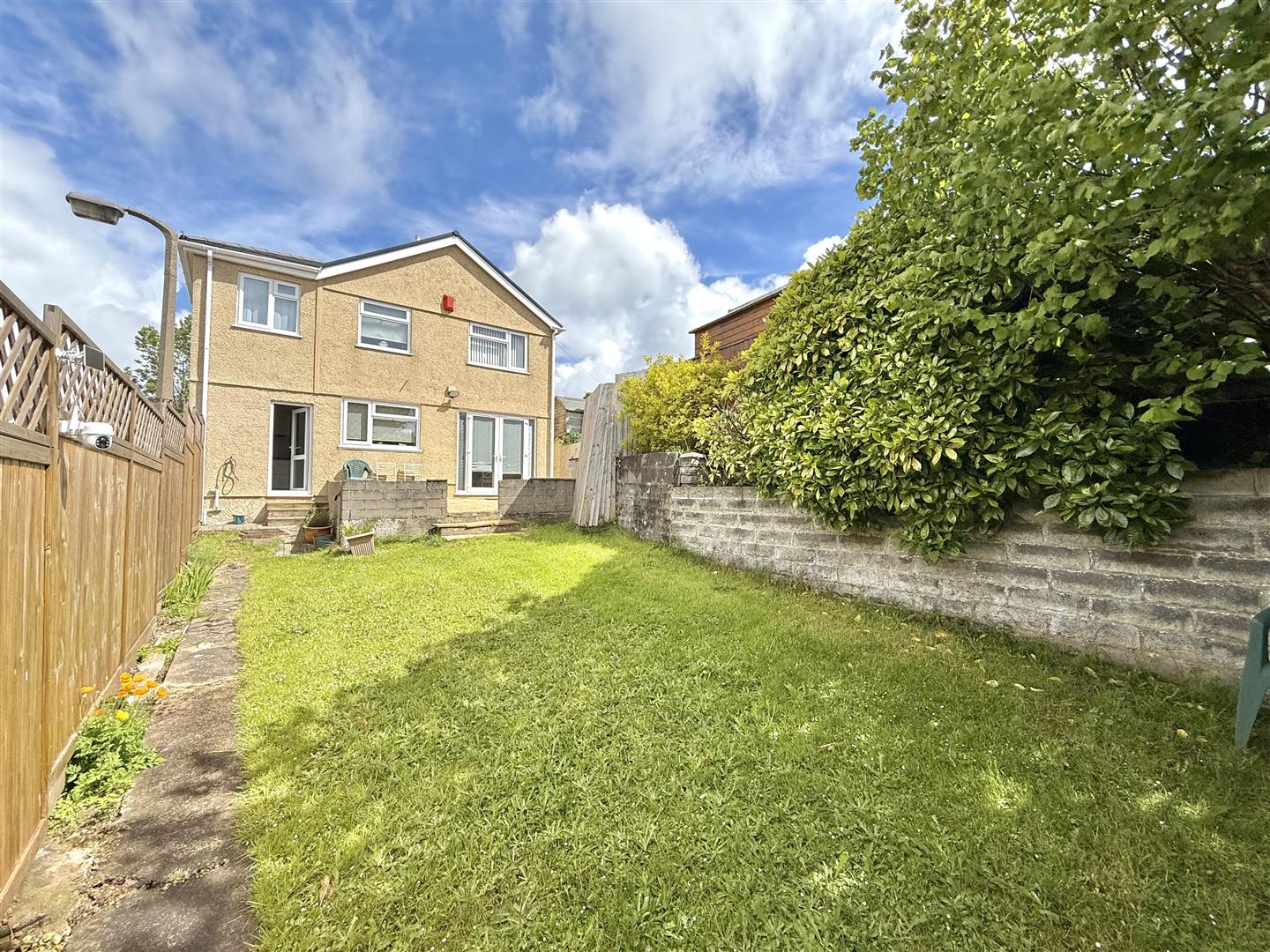 Derlwyn, Dunvant, Swansea, SA2 7PN